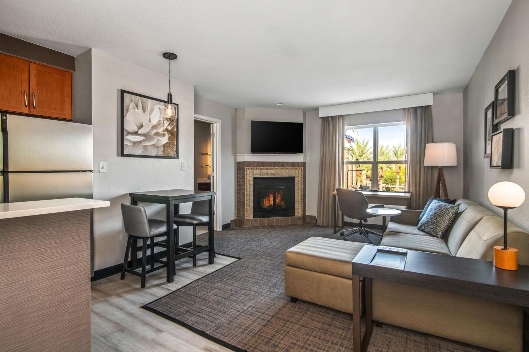 Hotel Phoenix Sports&entertainment District 3*