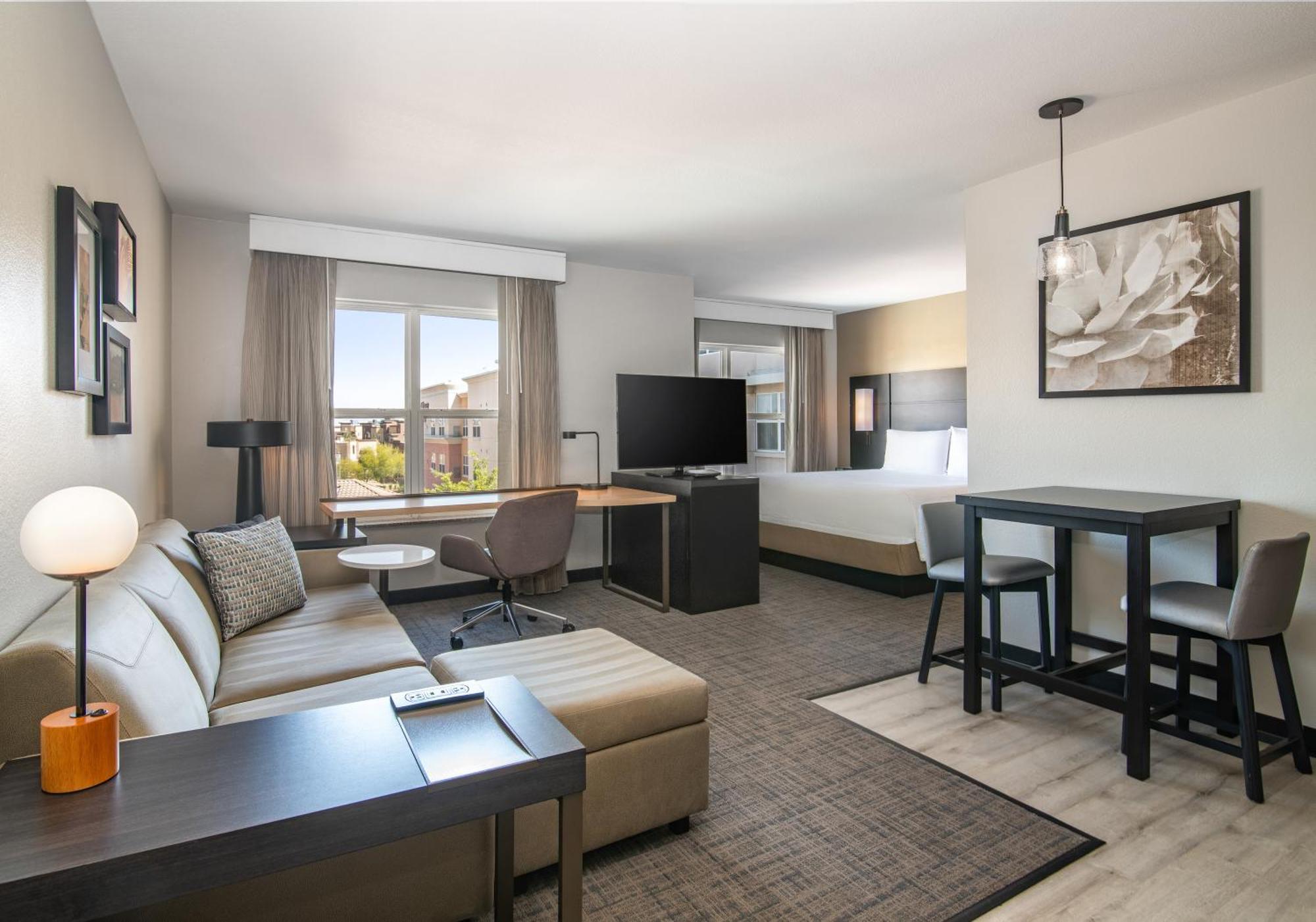 Hotel Phoenix Sports&entertainment District 3*