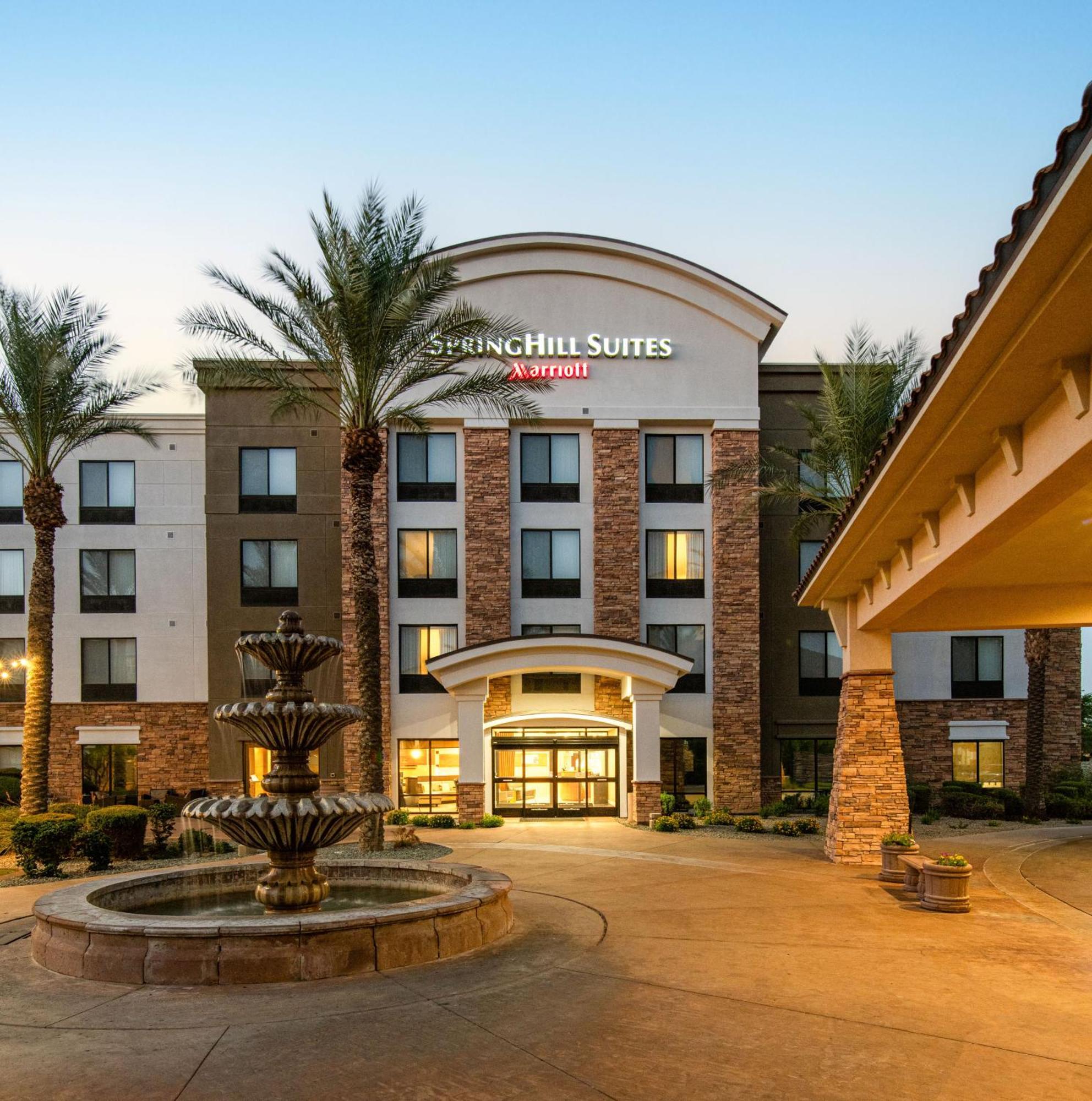 Phoenix Sports&entertainment District Hotel 3*