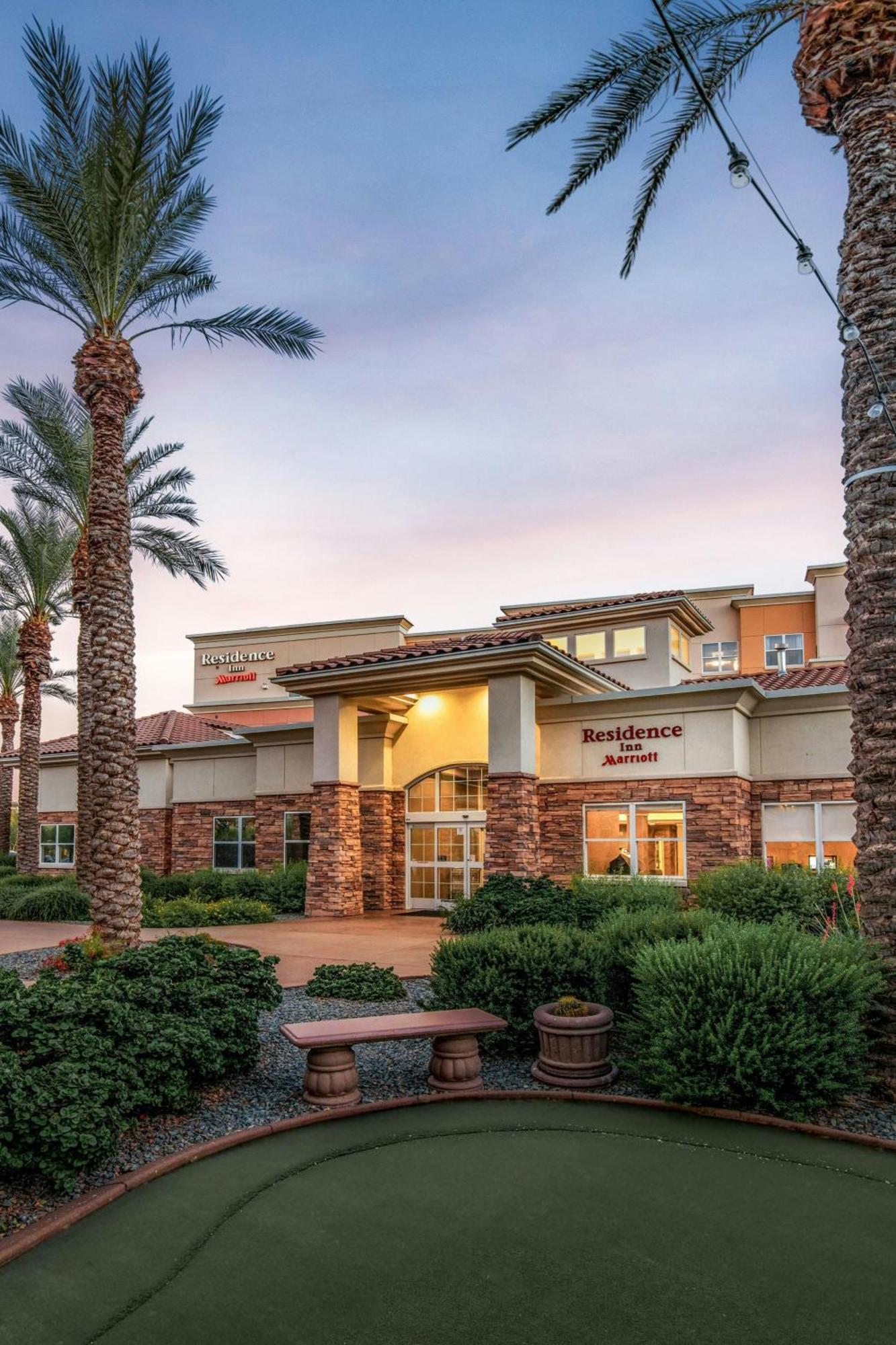 Phoenix Sports&entertainment District Hotel 3*